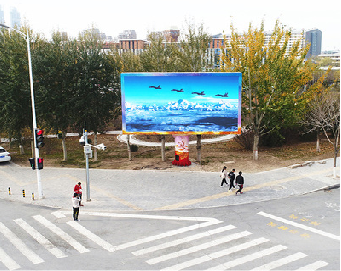 广南户外大屏广告投放要点。